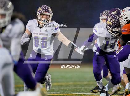 Thumbnail 1 in Graham-Kapowsin vs. Lake Stevens (WIAA 4A Final) photogallery.