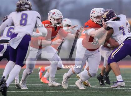 Thumbnail 1 in Graham-Kapowsin vs. Lake Stevens (WIAA 4A Final) photogallery.