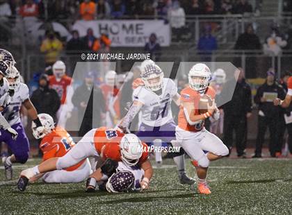 Thumbnail 3 in Graham-Kapowsin vs. Lake Stevens (WIAA 4A Final) photogallery.