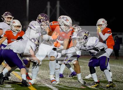 Thumbnail 1 in Graham-Kapowsin vs. Lake Stevens (WIAA 4A Final) photogallery.
