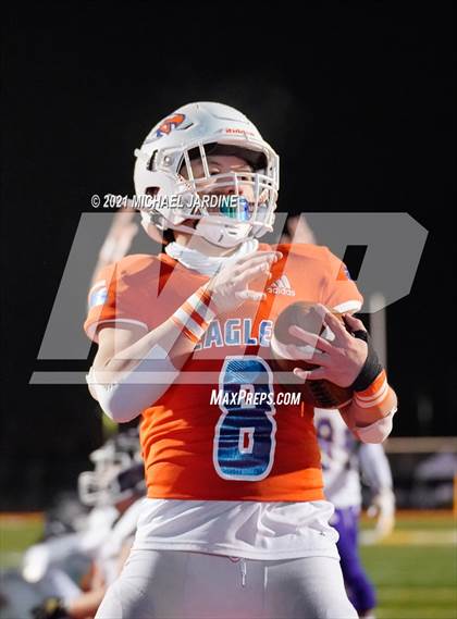 Thumbnail 2 in Graham-Kapowsin vs. Lake Stevens (WIAA 4A Final) photogallery.