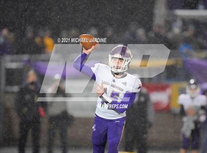Thumbnail 2 in Graham-Kapowsin vs. Lake Stevens (WIAA 4A Final) photogallery.