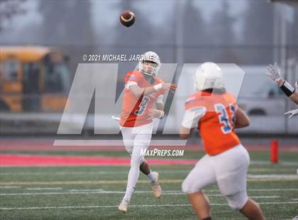 Thumbnail 1 in Graham-Kapowsin vs. Lake Stevens (WIAA 4A Final) photogallery.