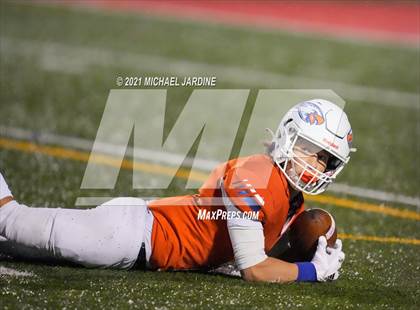 Thumbnail 3 in Graham-Kapowsin vs. Lake Stevens (WIAA 4A Final) photogallery.