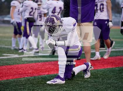 Thumbnail 1 in Graham-Kapowsin vs. Lake Stevens (WIAA 4A Final) photogallery.