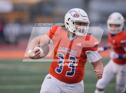 Thumbnail 3 in Graham-Kapowsin vs. Lake Stevens (WIAA 4A Final) photogallery.