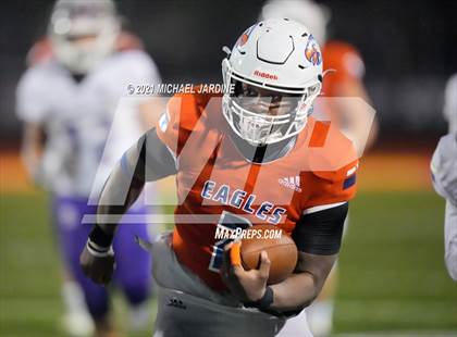Thumbnail 1 in Graham-Kapowsin vs. Lake Stevens (WIAA 4A Final) photogallery.
