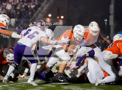 Thumbnail 3 in Graham-Kapowsin vs. Lake Stevens (WIAA 4A Final) photogallery.