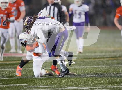 Thumbnail 1 in Graham-Kapowsin vs. Lake Stevens (WIAA 4A Final) photogallery.