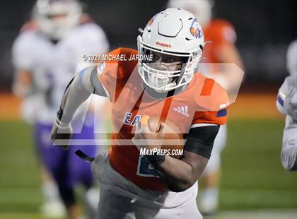 Thumbnail 2 in Graham-Kapowsin vs. Lake Stevens (WIAA 4A Final) photogallery.
