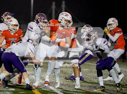 Thumbnail 3 in Graham-Kapowsin vs. Lake Stevens (WIAA 4A Final) photogallery.