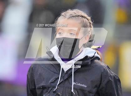 Thumbnail 2 in Graham-Kapowsin vs. Lake Stevens (WIAA 4A Final) photogallery.
