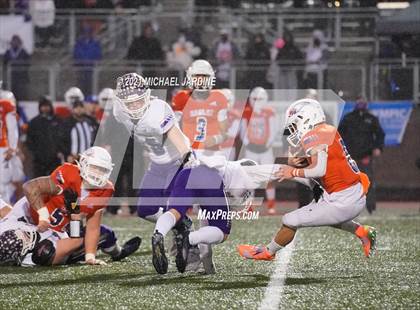 Thumbnail 1 in Graham-Kapowsin vs. Lake Stevens (WIAA 4A Final) photogallery.