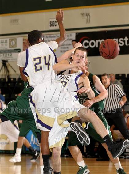 Thumbnail 2 in Bradshaw Christian vs. Branson (Hoops Classic 2009) photogallery.