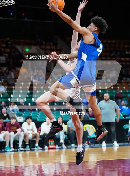 Thumbnail 2 in Eagle Ridge Academy vs Pueblo Central (CHSAA 4A GREAT 8) photogallery.