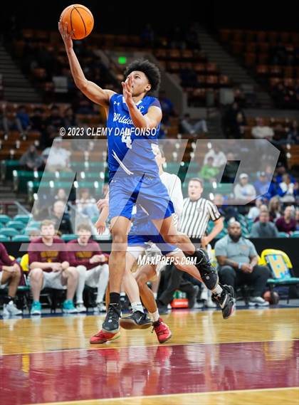 Thumbnail 3 in Eagle Ridge Academy vs Pueblo Central (CHSAA 4A GREAT 8) photogallery.