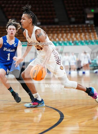 Thumbnail 1 in Eagle Ridge Academy vs Pueblo Central (CHSAA 4A GREAT 8) photogallery.