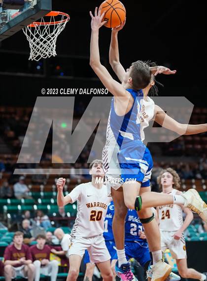 Thumbnail 1 in Eagle Ridge Academy vs Pueblo Central (CHSAA 4A GREAT 8) photogallery.