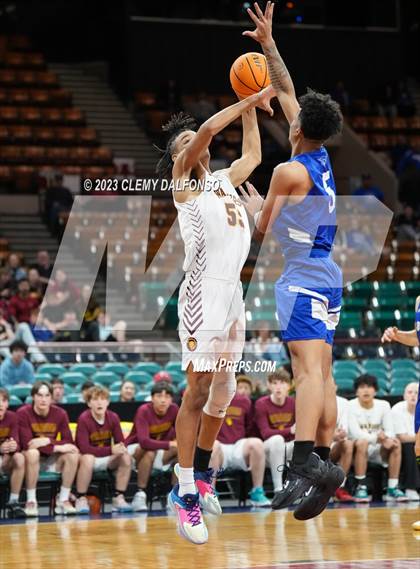 Thumbnail 3 in Eagle Ridge Academy vs Pueblo Central (CHSAA 4A GREAT 8) photogallery.