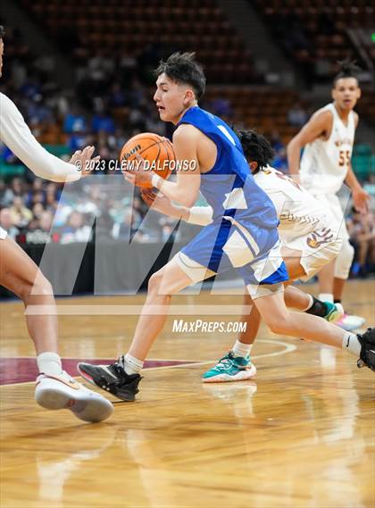 Thumbnail 1 in Eagle Ridge Academy vs Pueblo Central (CHSAA 4A GREAT 8) photogallery.