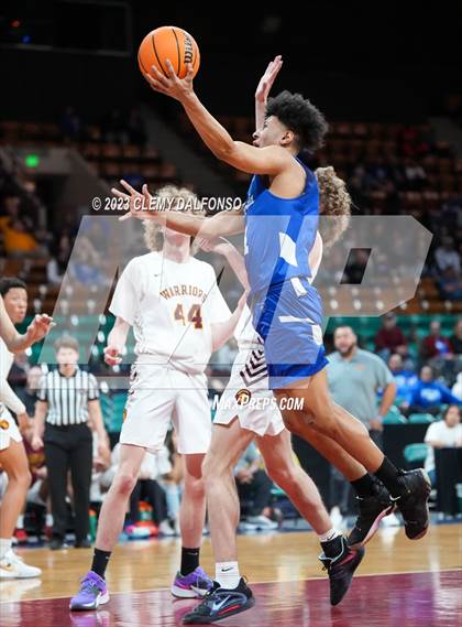 Thumbnail 1 in Eagle Ridge Academy vs Pueblo Central (CHSAA 4A GREAT 8) photogallery.