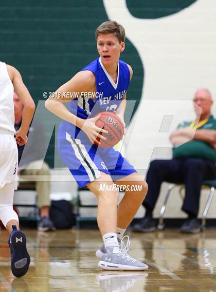 Thumbnail 2 in La Joya Community vs. New Trier (Holiday Invitational Tournament) photogallery.