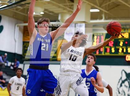 Thumbnail 2 in La Joya Community vs. New Trier (Holiday Invitational Tournament) photogallery.