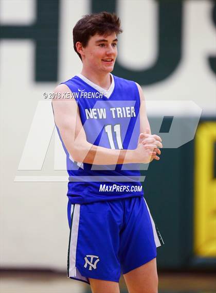 Thumbnail 2 in La Joya Community vs. New Trier (Holiday Invitational Tournament) photogallery.