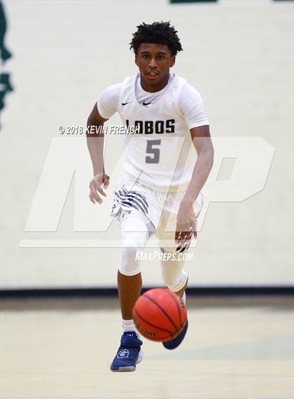 Thumbnail 1 in La Joya Community vs. New Trier (Holiday Invitational Tournament) photogallery.