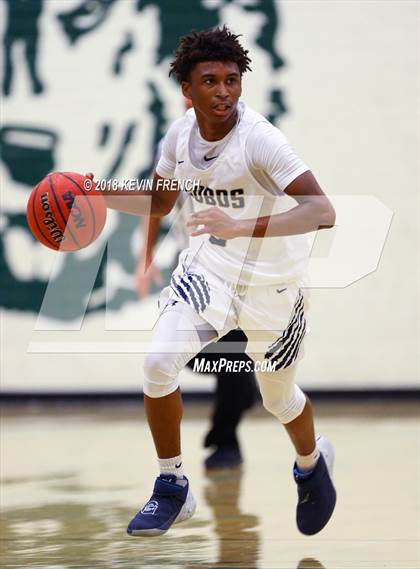 Thumbnail 2 in La Joya Community vs. New Trier (Holiday Invitational Tournament) photogallery.