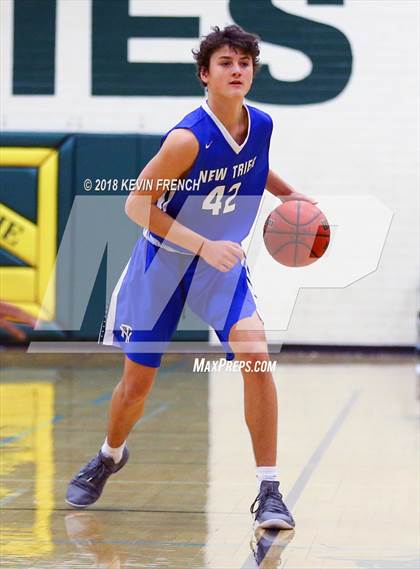 Thumbnail 2 in La Joya Community vs. New Trier (Holiday Invitational Tournament) photogallery.