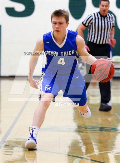 Thumbnail 2 in La Joya Community vs. New Trier (Holiday Invitational Tournament) photogallery.