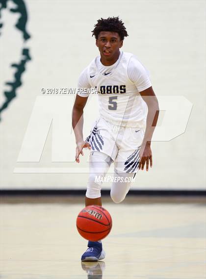 Thumbnail 2 in La Joya Community vs. New Trier (Holiday Invitational Tournament) photogallery.