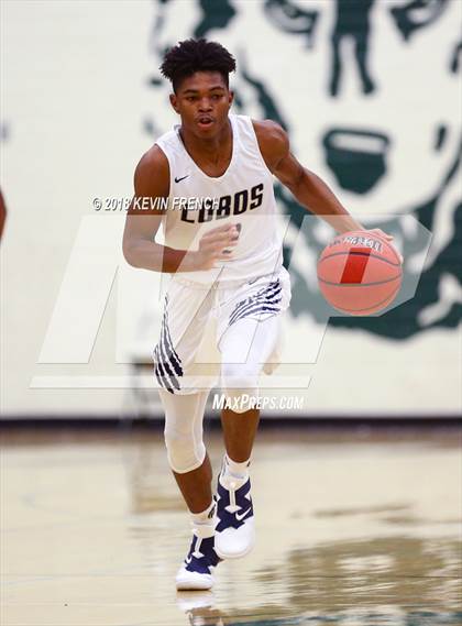 Thumbnail 2 in La Joya Community vs. New Trier (Holiday Invitational Tournament) photogallery.