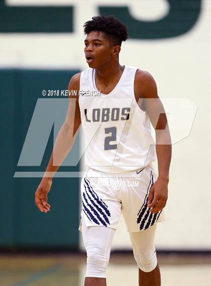 Thumbnail 3 in La Joya Community vs. New Trier (Holiday Invitational Tournament) photogallery.