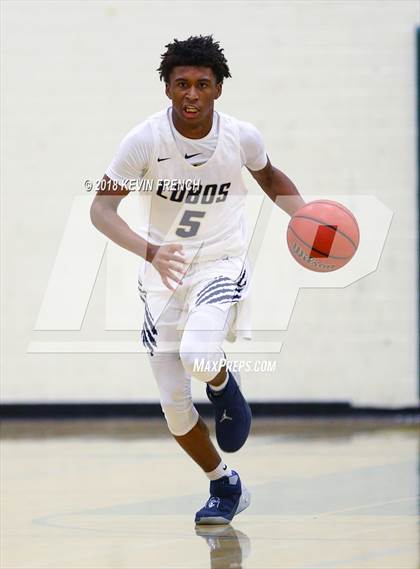 Thumbnail 2 in La Joya Community vs. New Trier (Holiday Invitational Tournament) photogallery.