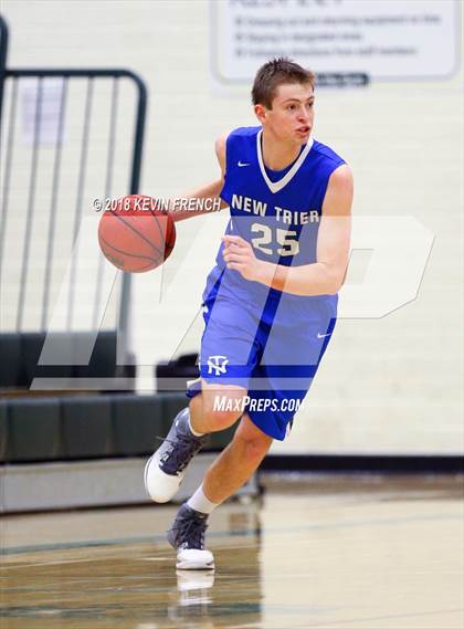 Thumbnail 3 in La Joya Community vs. New Trier (Holiday Invitational Tournament) photogallery.