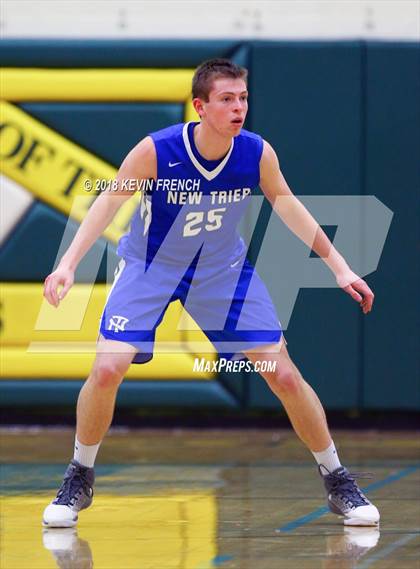 Thumbnail 2 in La Joya Community vs. New Trier (Holiday Invitational Tournament) photogallery.