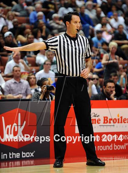 Thumbnail 1 in Villa Park vs. King (CIF SS 1A Final) photogallery.