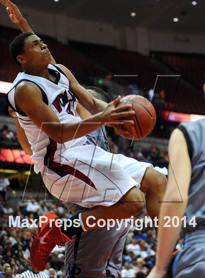 Thumbnail 2 in Villa Park vs. King (CIF SS 1A Final) photogallery.