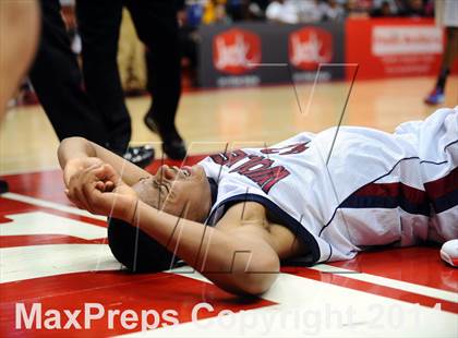 Thumbnail 3 in Villa Park vs. King (CIF SS 1A Final) photogallery.