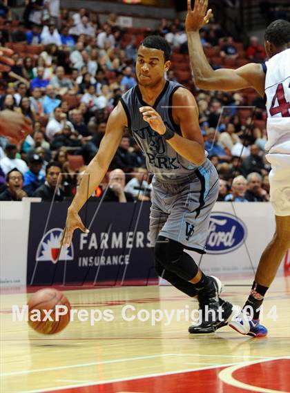 Thumbnail 2 in Villa Park vs. King (CIF SS 1A Final) photogallery.