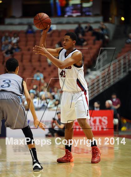 Thumbnail 2 in Villa Park vs. King (CIF SS 1A Final) photogallery.