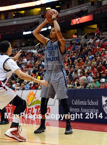 Thumbnail 2 in Villa Park vs. King (CIF SS 1A Final) photogallery.