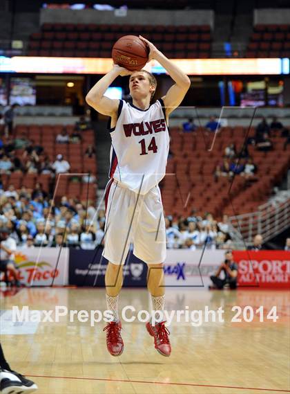 Thumbnail 3 in Villa Park vs. King (CIF SS 1A Final) photogallery.