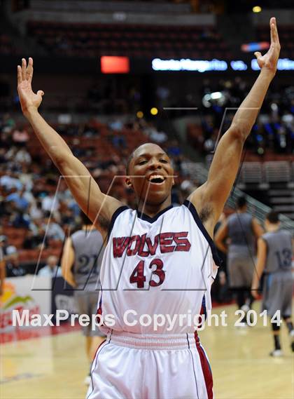 Thumbnail 3 in Villa Park vs. King (CIF SS 1A Final) photogallery.