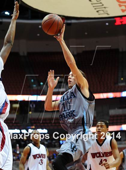 Thumbnail 1 in Villa Park vs. King (CIF SS 1A Final) photogallery.