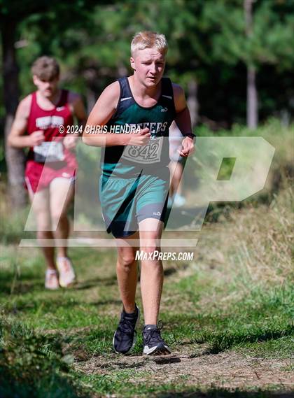 Thumbnail 2 in Jeffers Invitational photogallery.