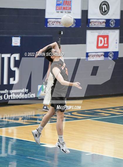 Thumbnail 2 in Corona del Sol vs. Hamilton (Higley Invitational) photogallery.