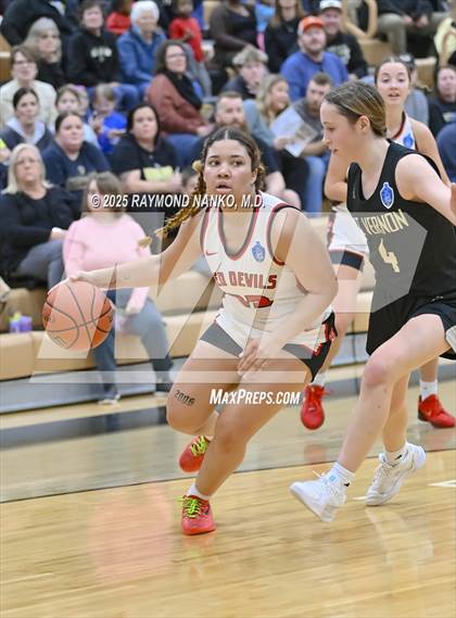 Thumbnail 3 in Mt. Vernon vs. Richmond (IHSAA 4A Section 9 Semifinal)  photogallery.